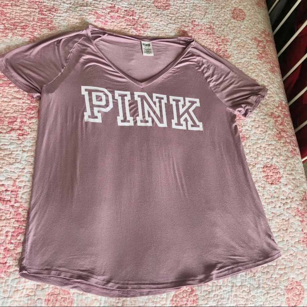 Victoria’s Secret PINK Oversized V Neck Tee Size M